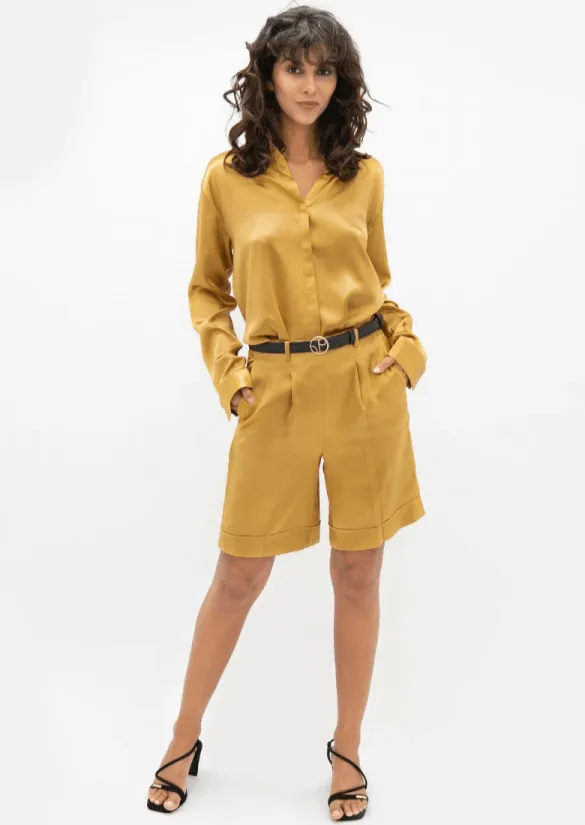 Manila MNL Tailored Shorts in Mimosa