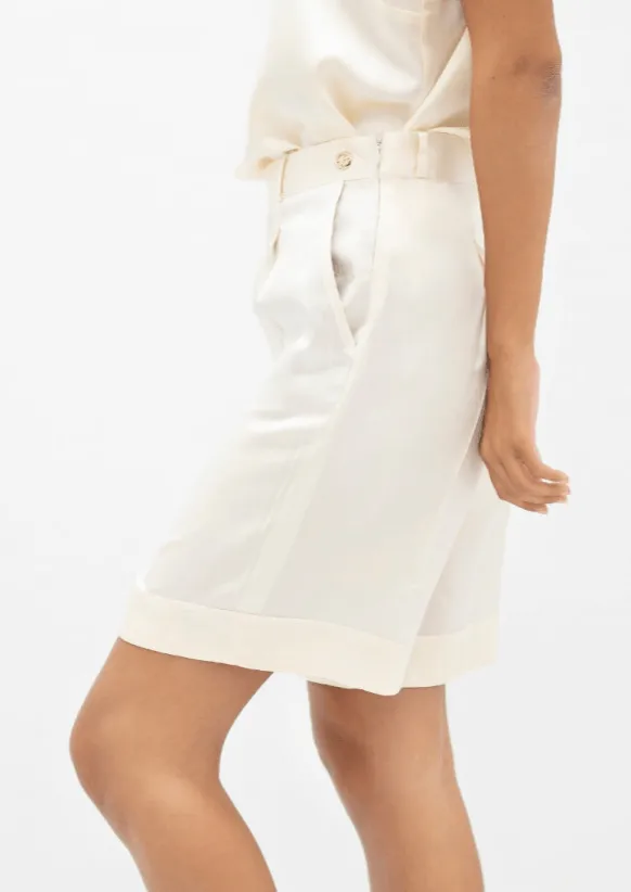 Manila MNL Tailored Shorts in Pearl