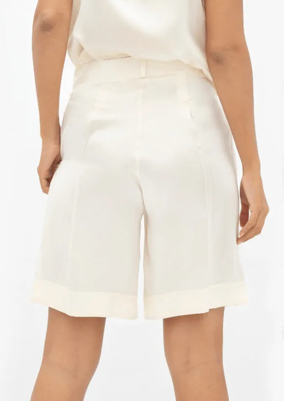 Manila MNL Tailored Shorts in Pearl